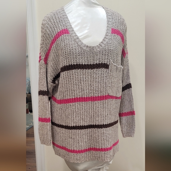 FREE PEOPLE OVERSIZED SWEATER (sz X- Small) - Picture 1 of 5